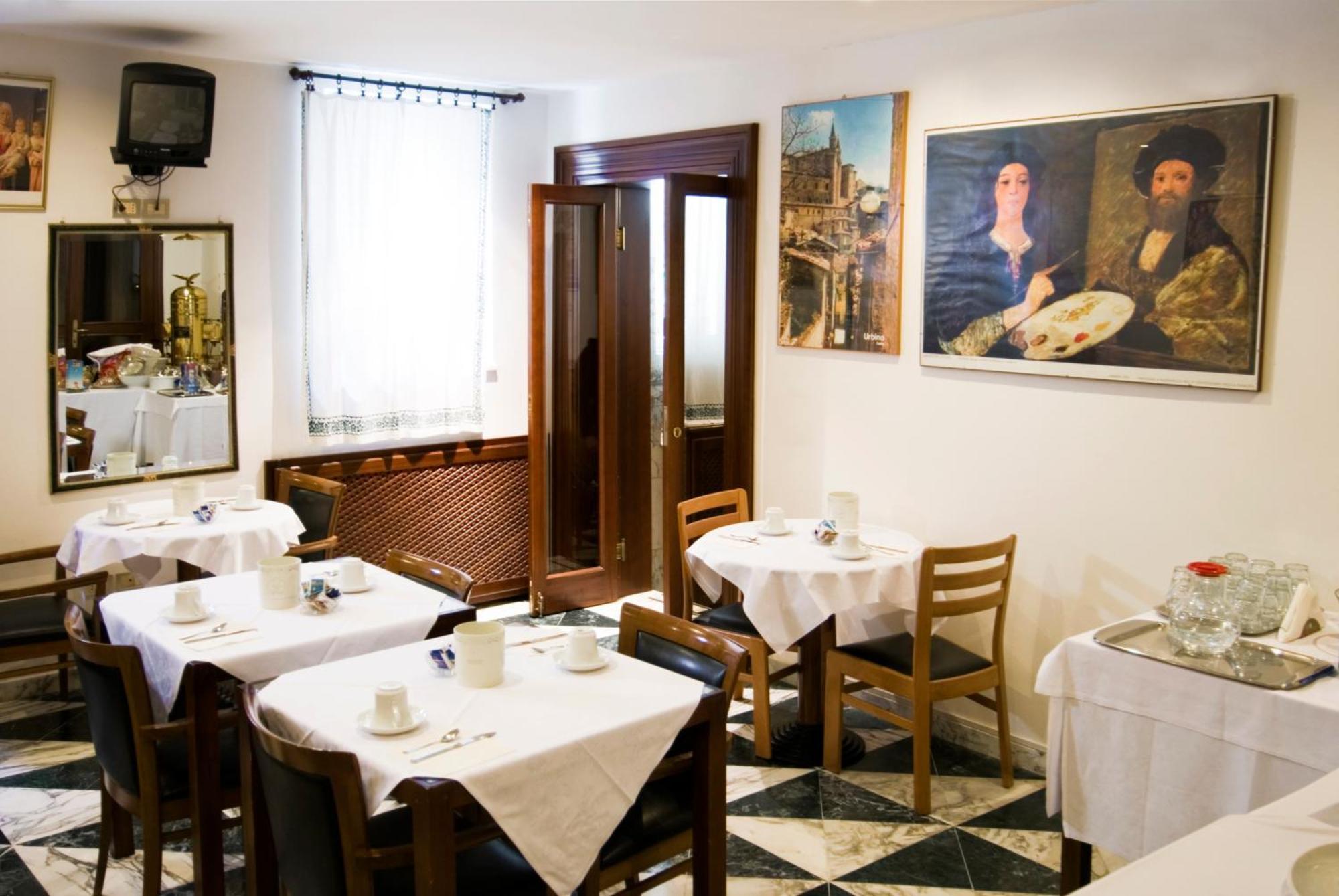 Albergo Hotel Raffaello Urbino Exteriér fotografie
