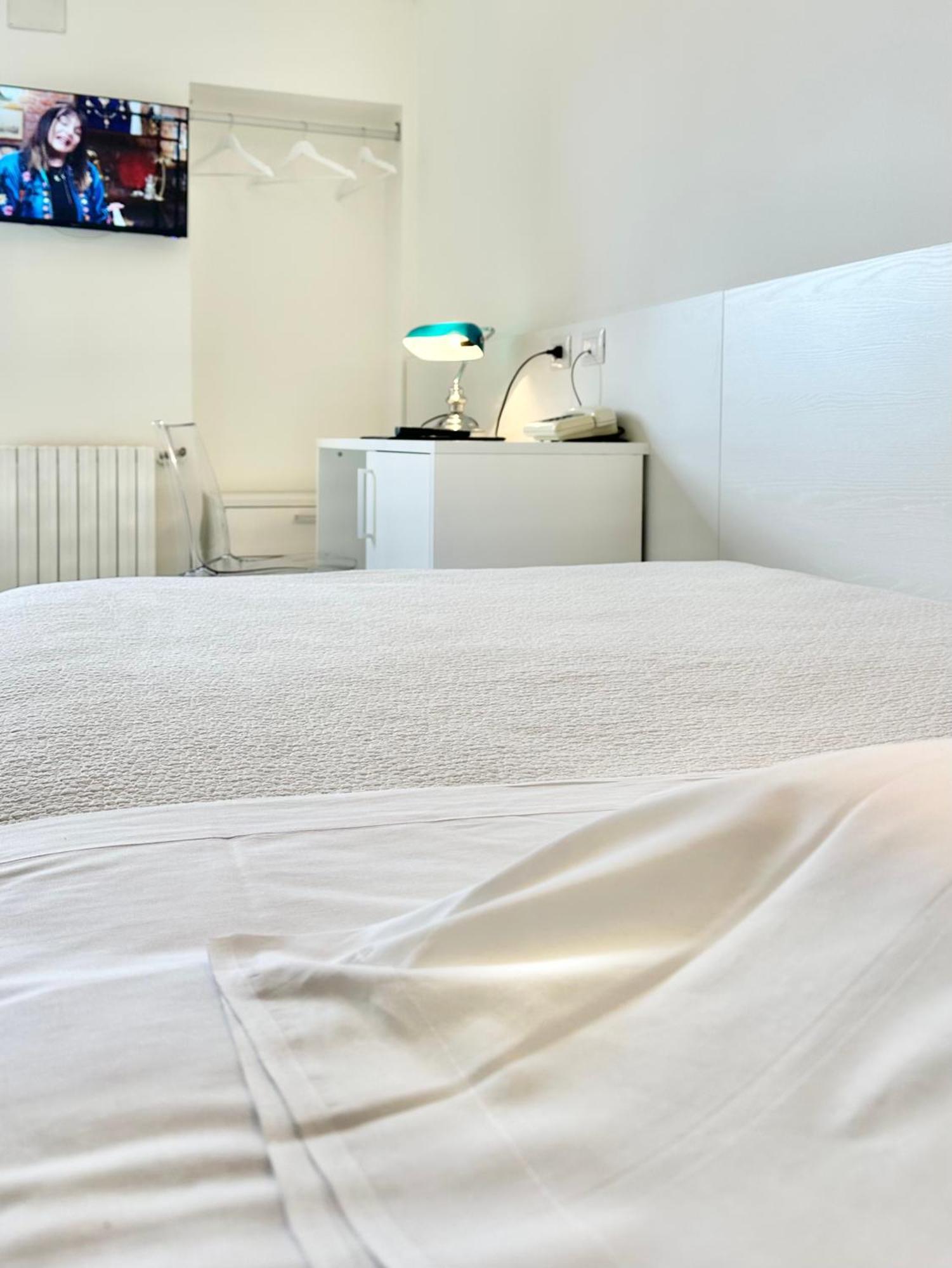 Albergo Hotel Raffaello Urbino Exteriér fotografie