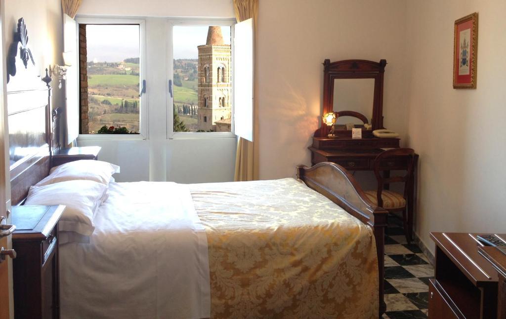 Albergo Hotel Raffaello Urbino Pokoj fotografie