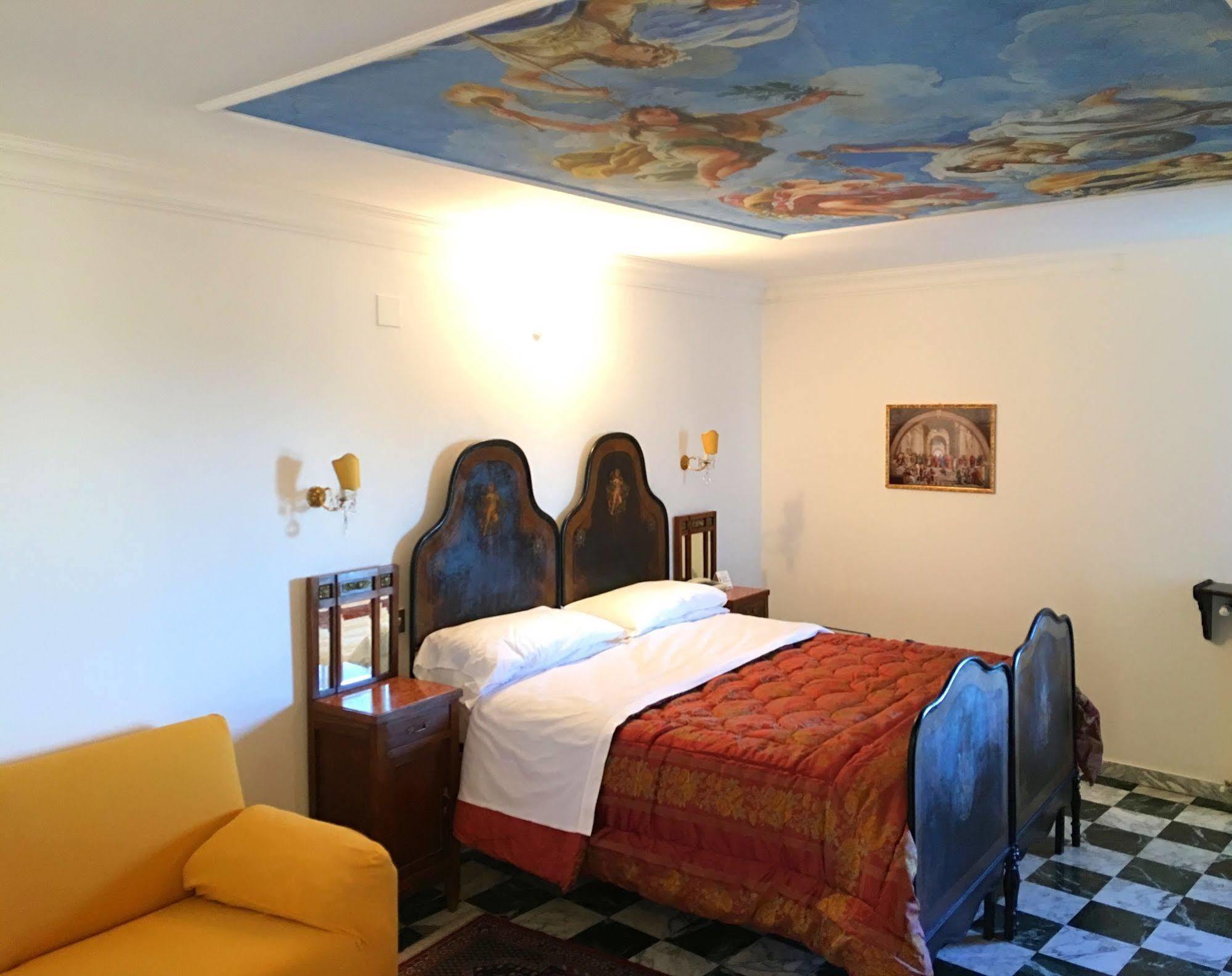 Albergo Hotel Raffaello Urbino Exteriér fotografie