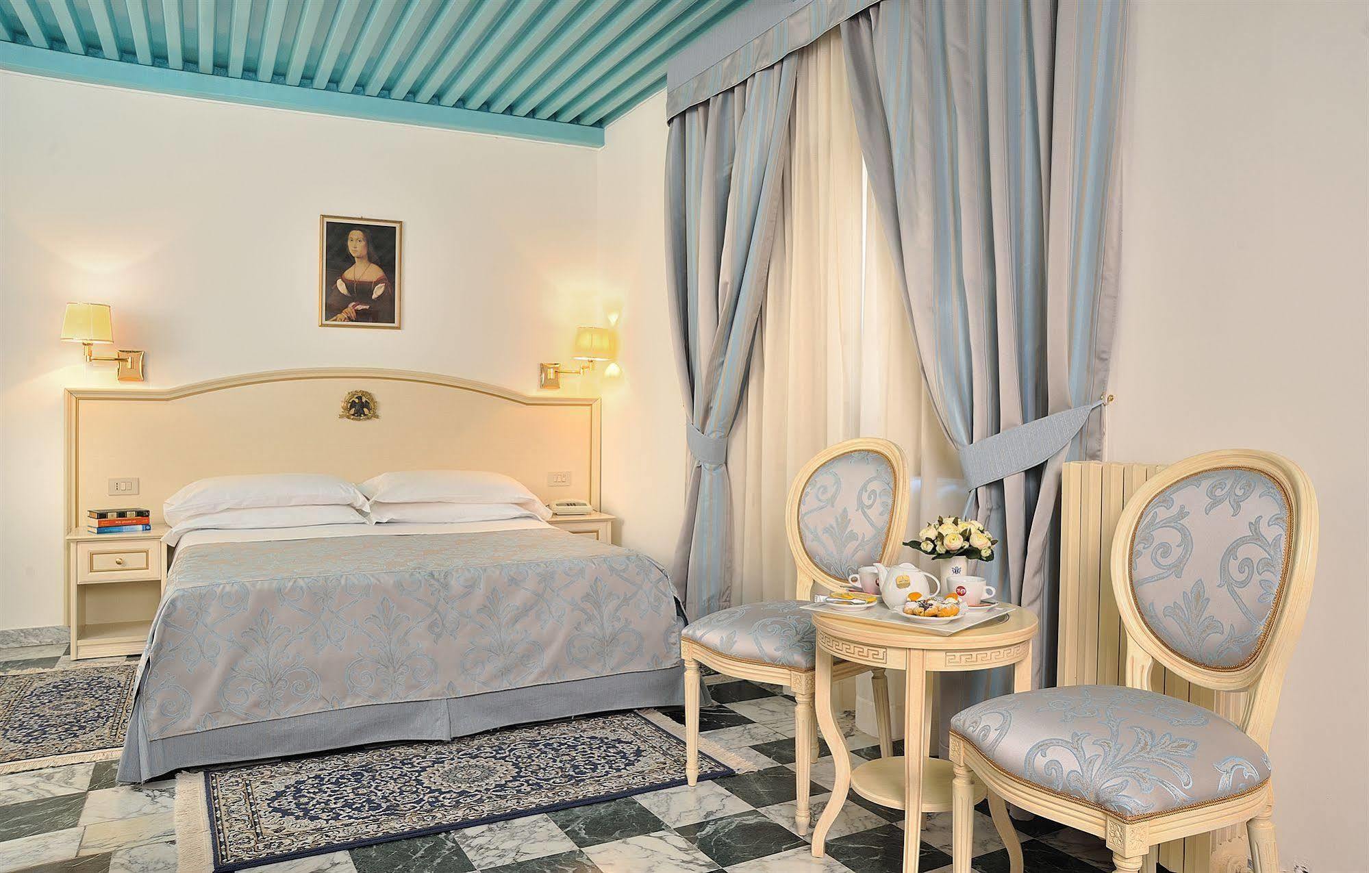 Albergo Hotel Raffaello Urbino Exteriér fotografie